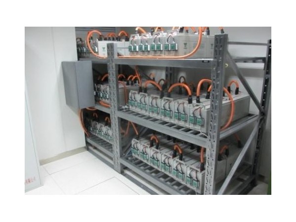 電池監(jiān)控系統(tǒng)對接機房環(huán)控還是BA？