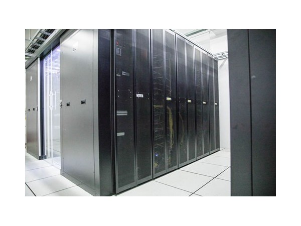 高鐵站機(jī)房環(huán)境檢測系統(tǒng)可巡檢多個(gè)設(shè)備